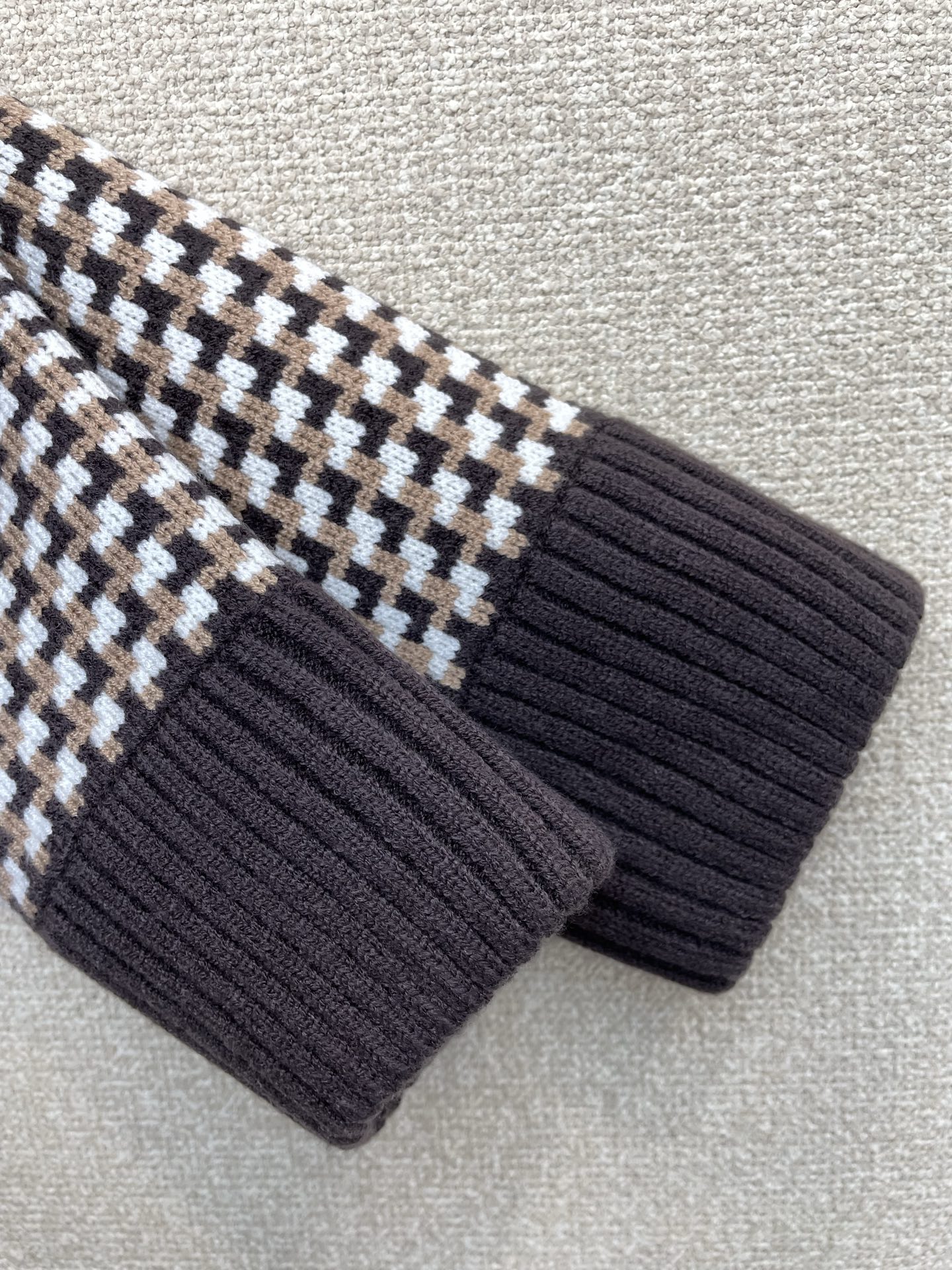 Louis Vuitton Male Basic Clothing S-l