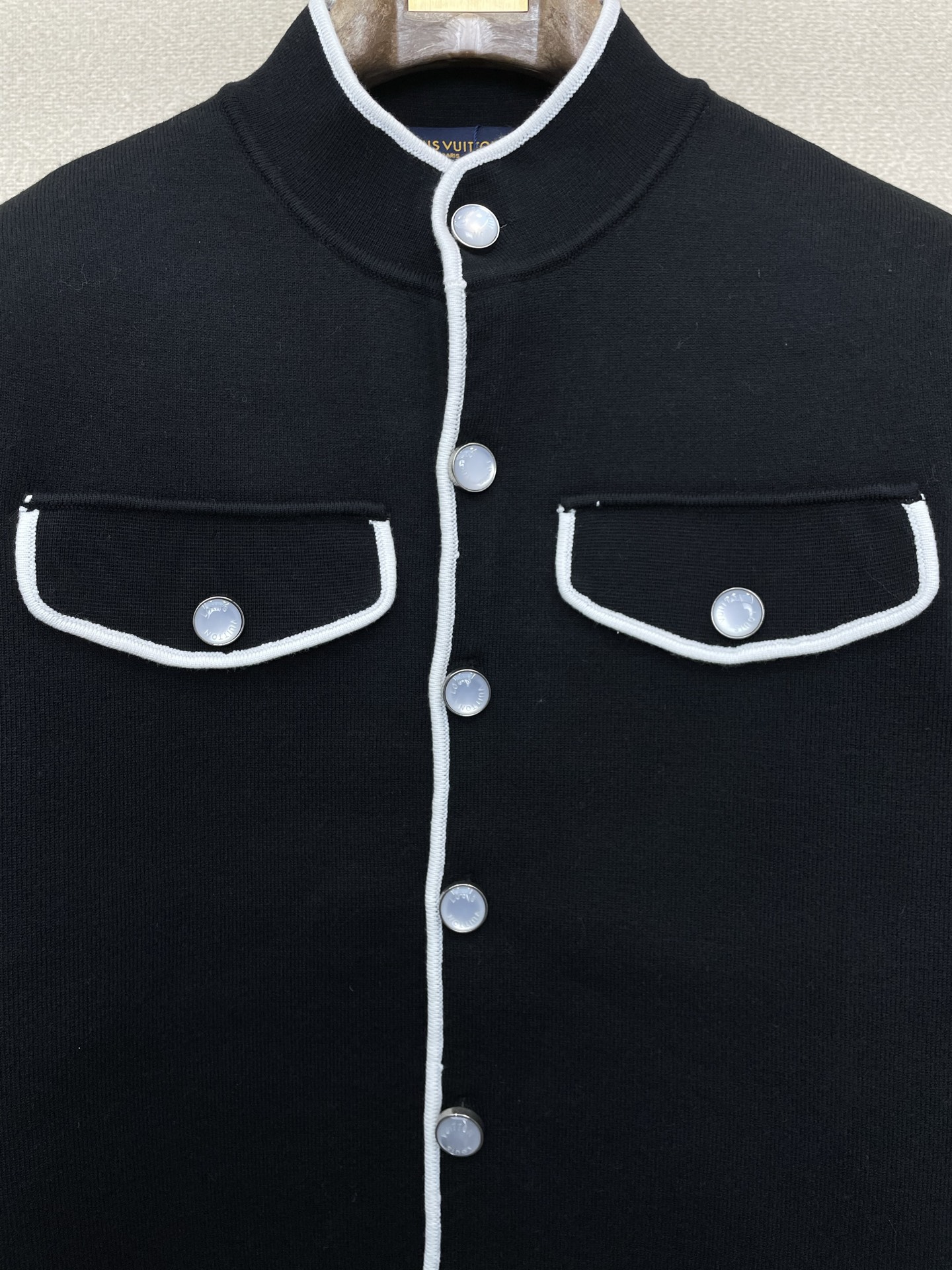 Louis Vuitton Male Basic Clothing S-l