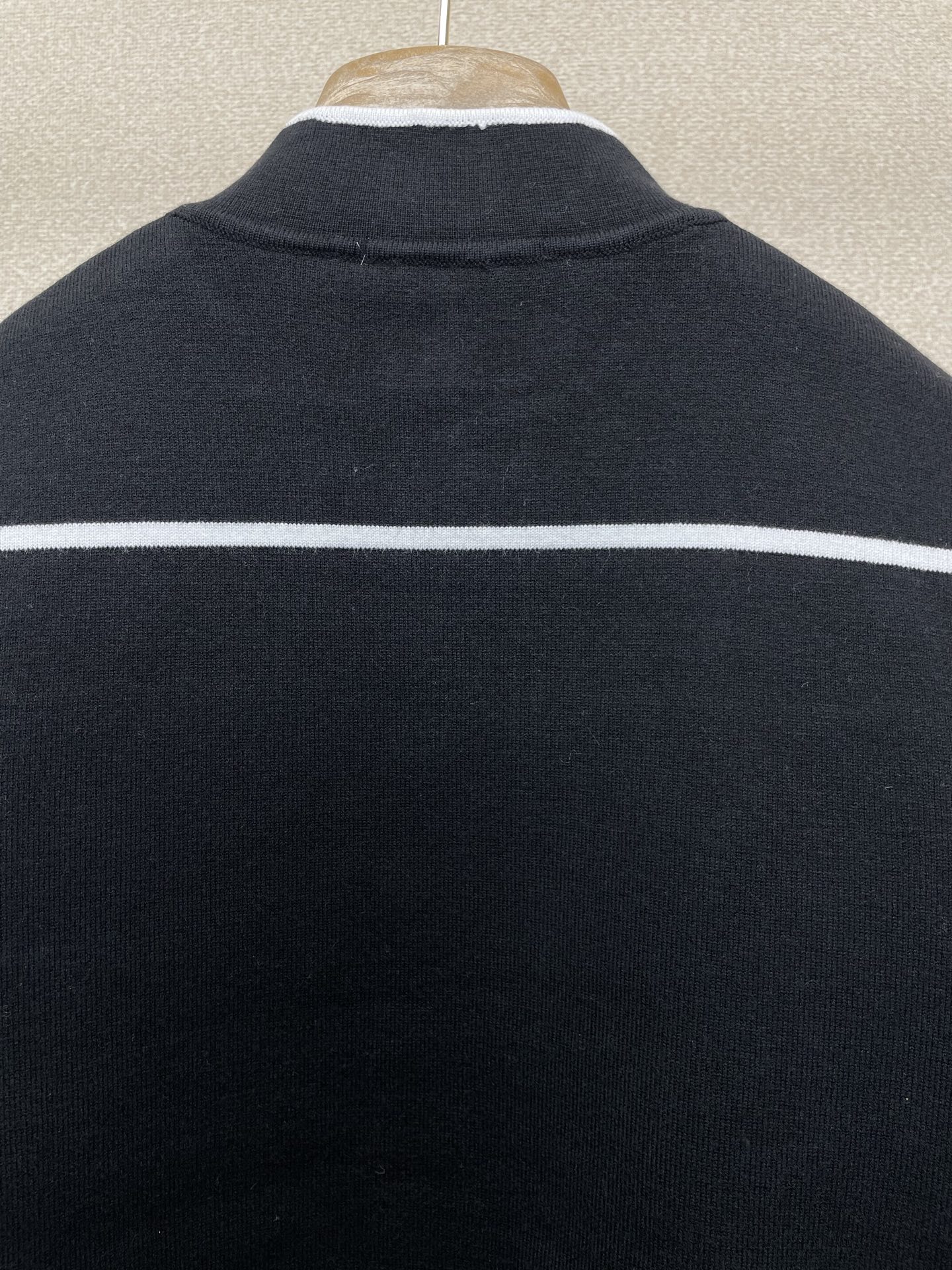 Louis Vuitton Male Basic Clothing S-l