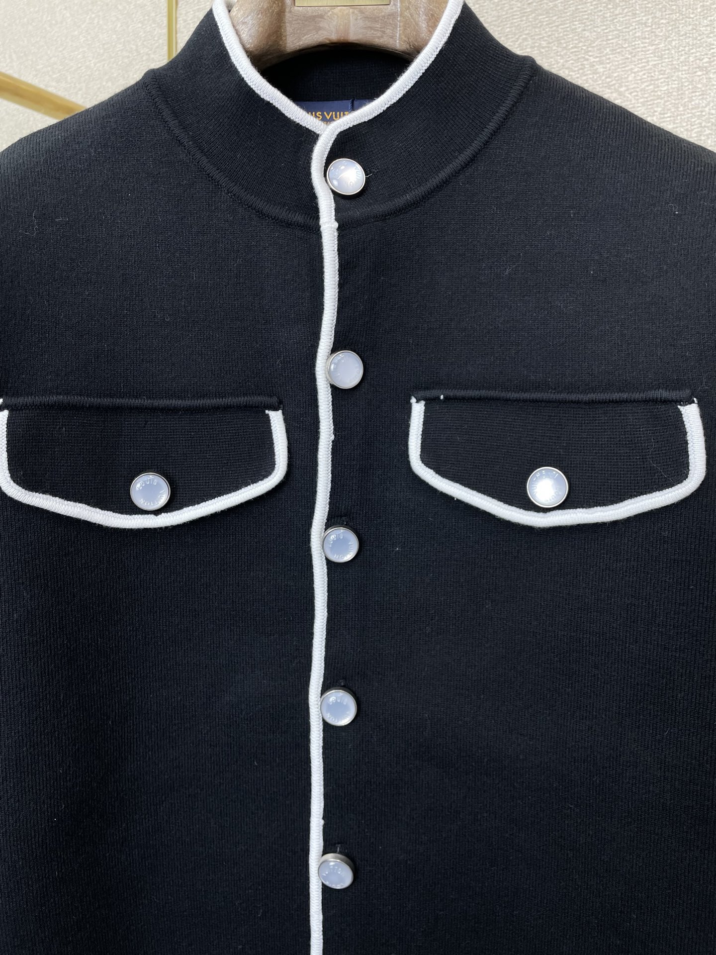 Louis Vuitton Male Basic Clothing S-l