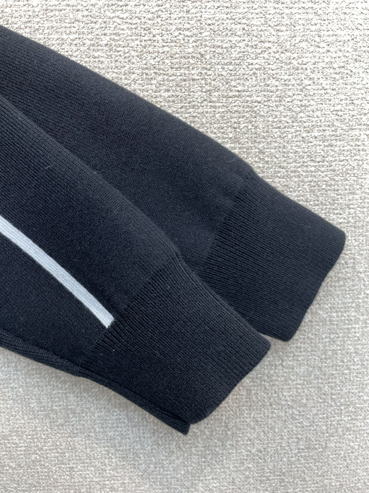 Louis Vuitton Male Basic Clothing S-l