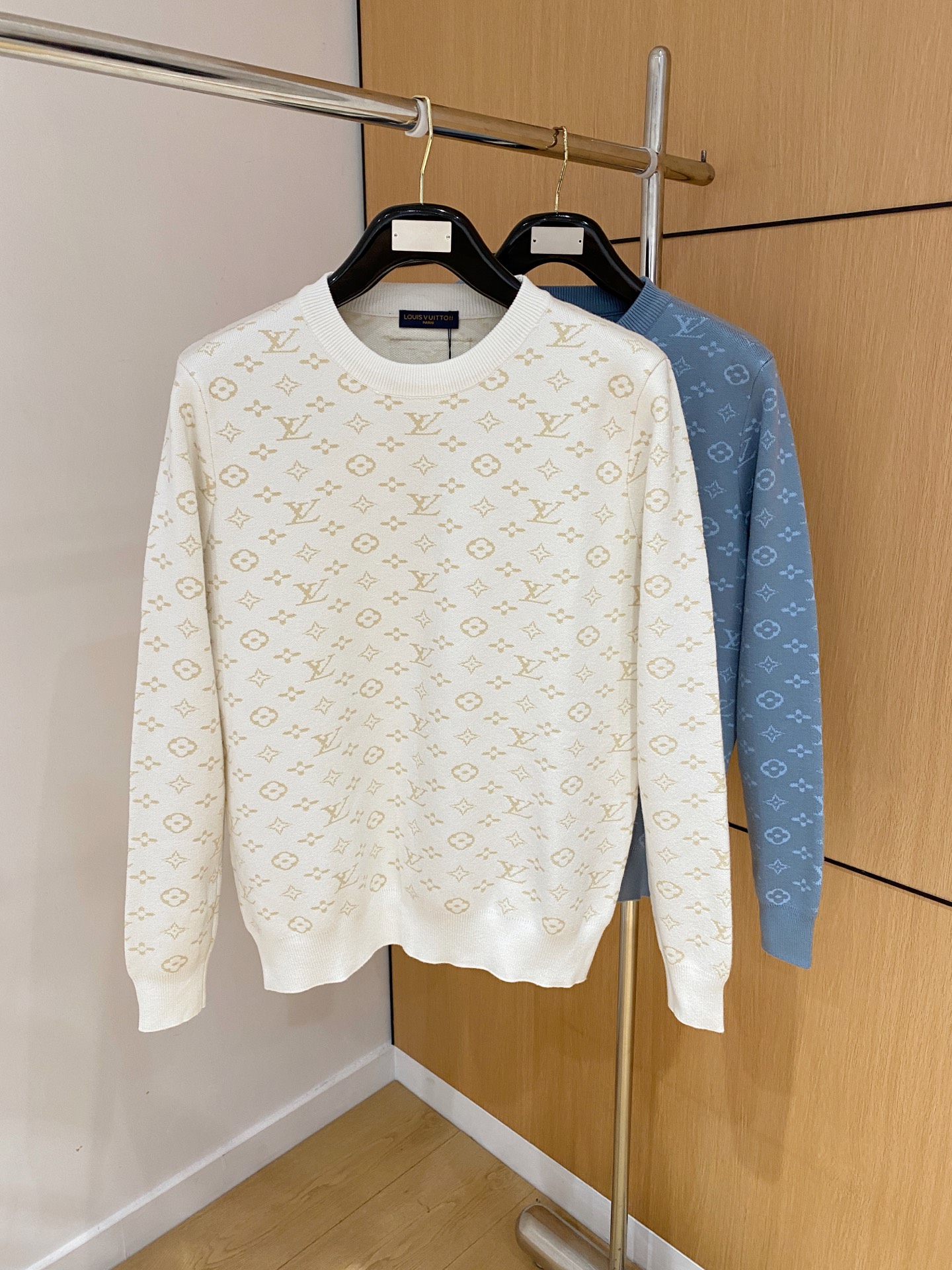 Louis Vuitton Basic Clothing Wool M-l-xl