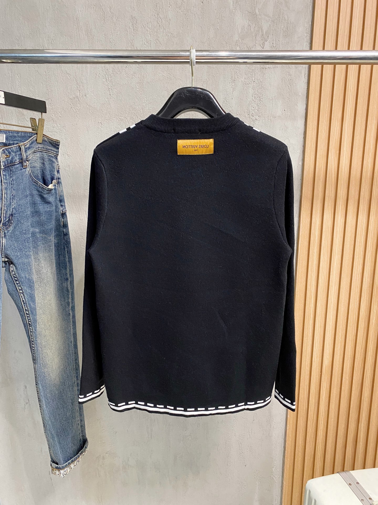 Louis Vuitton Basic Clothing Wool M-l-xl