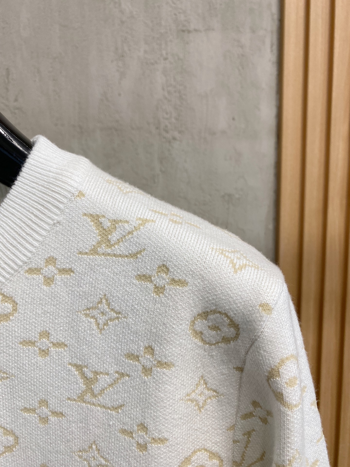 Louis Vuitton Basic Clothing Wool M-l-xl