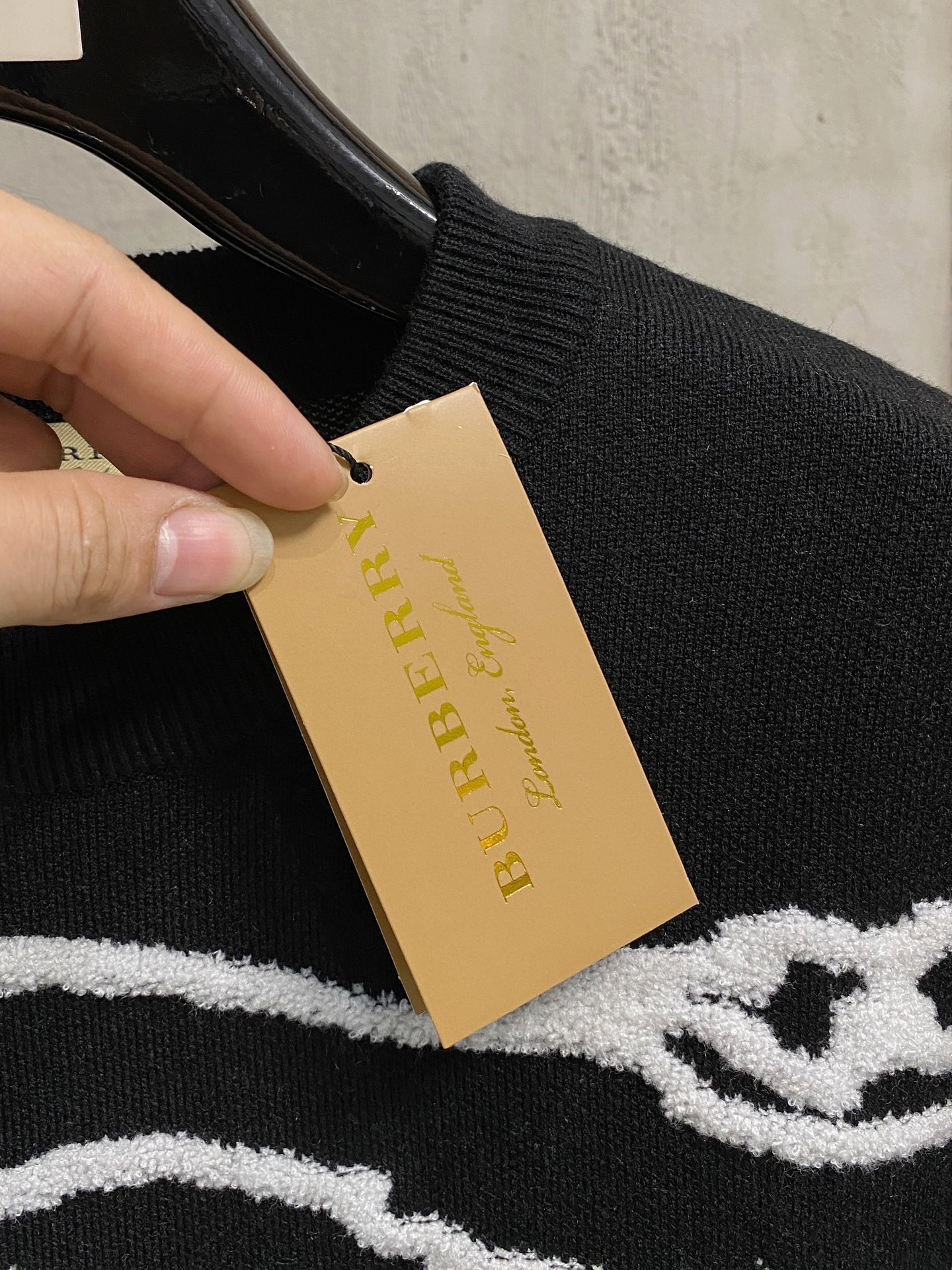 Burberry Basic Clothing Wool M-xl