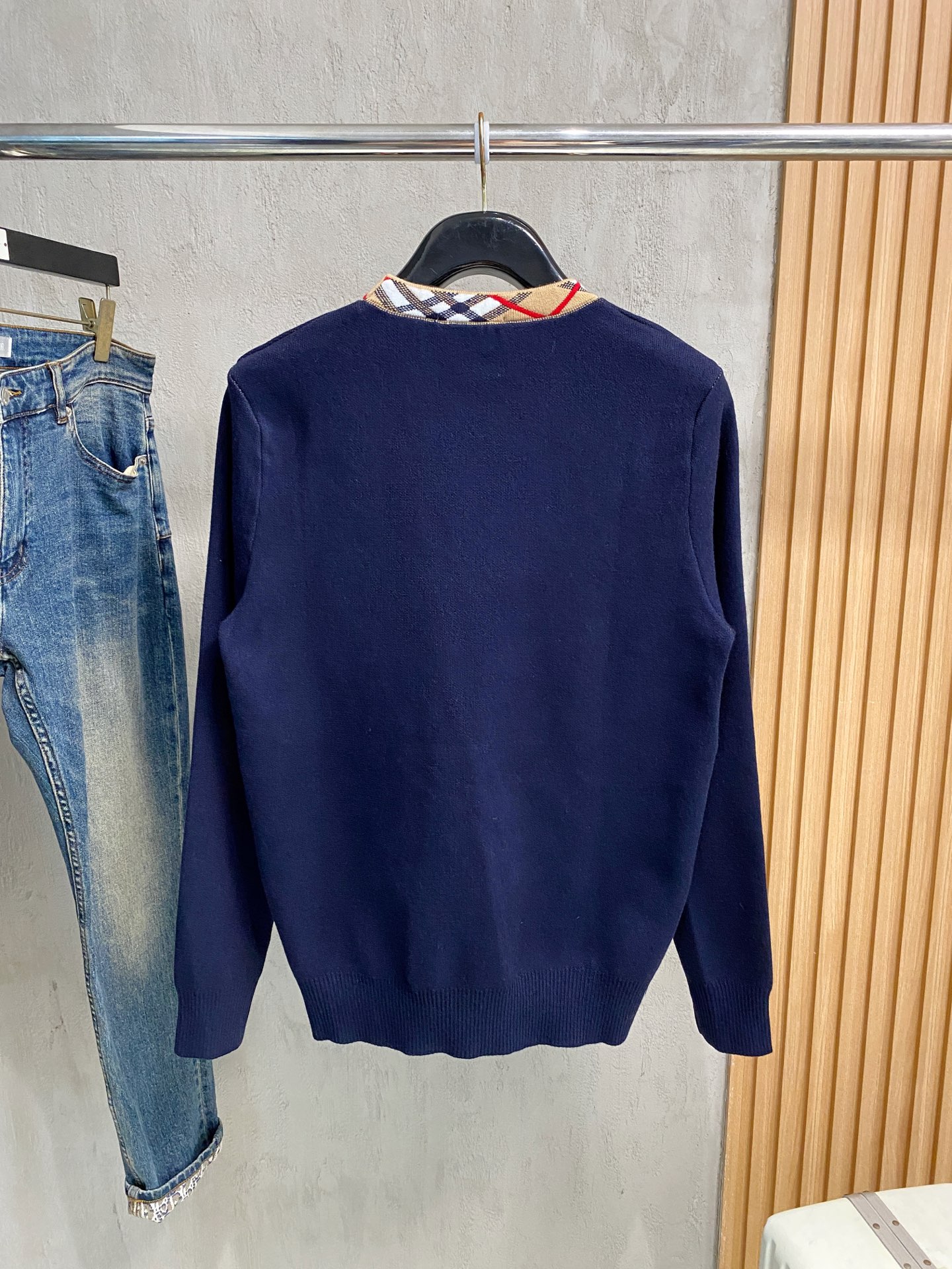 Burberry Basic Clothing Wool M-xl