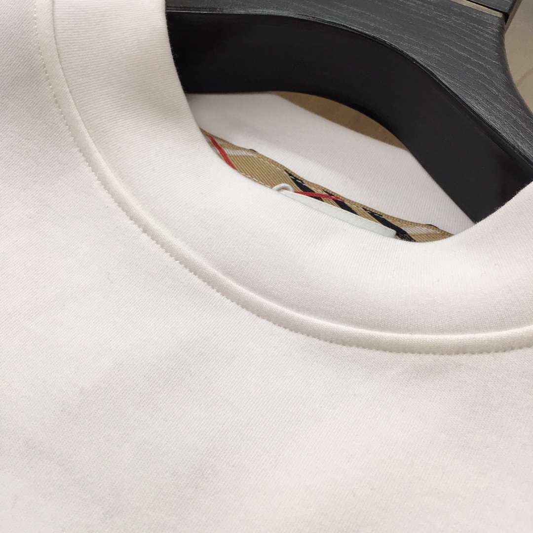 Burberry Basic Clothing S-l-xl