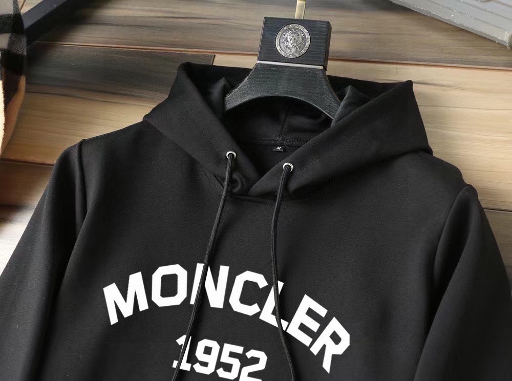 Moncler Basic Clothing Fleece Lined M-l-xl
