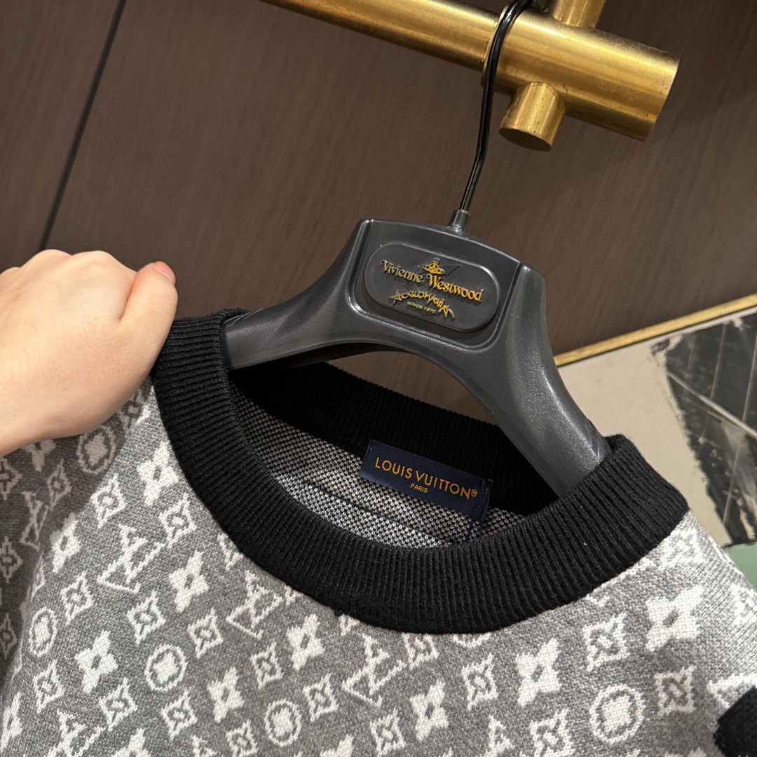 Louis Vuitton Basic Clothing Wool M-l-xl