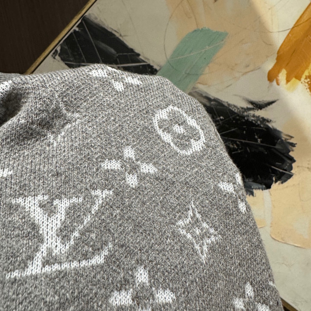 Louis Vuitton Basic Clothing Wool M-l-xl