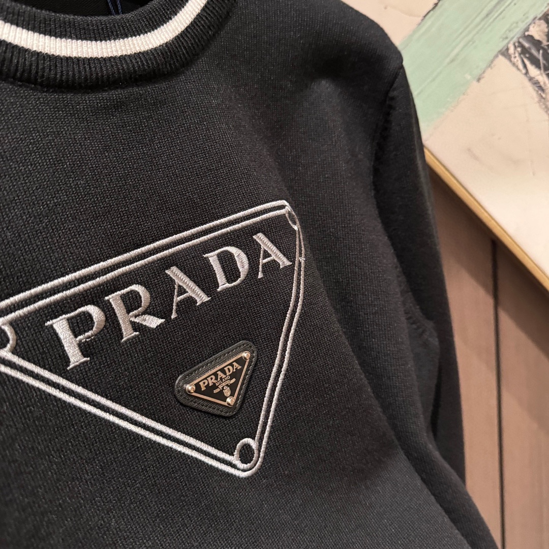 Prada Basic Clothing Wool M-l-xl