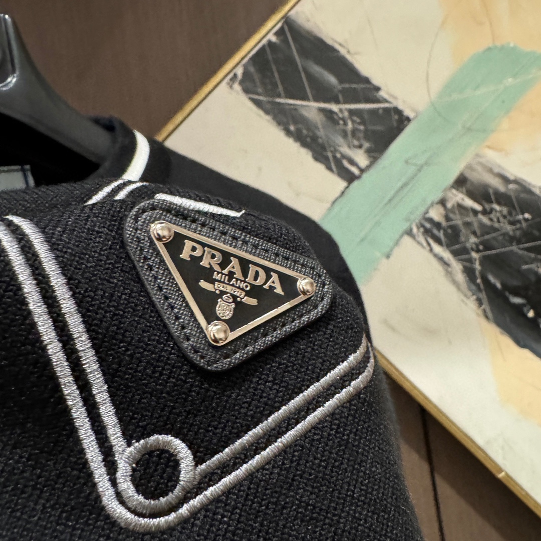 Prada Basic Clothing Wool M-l-xl