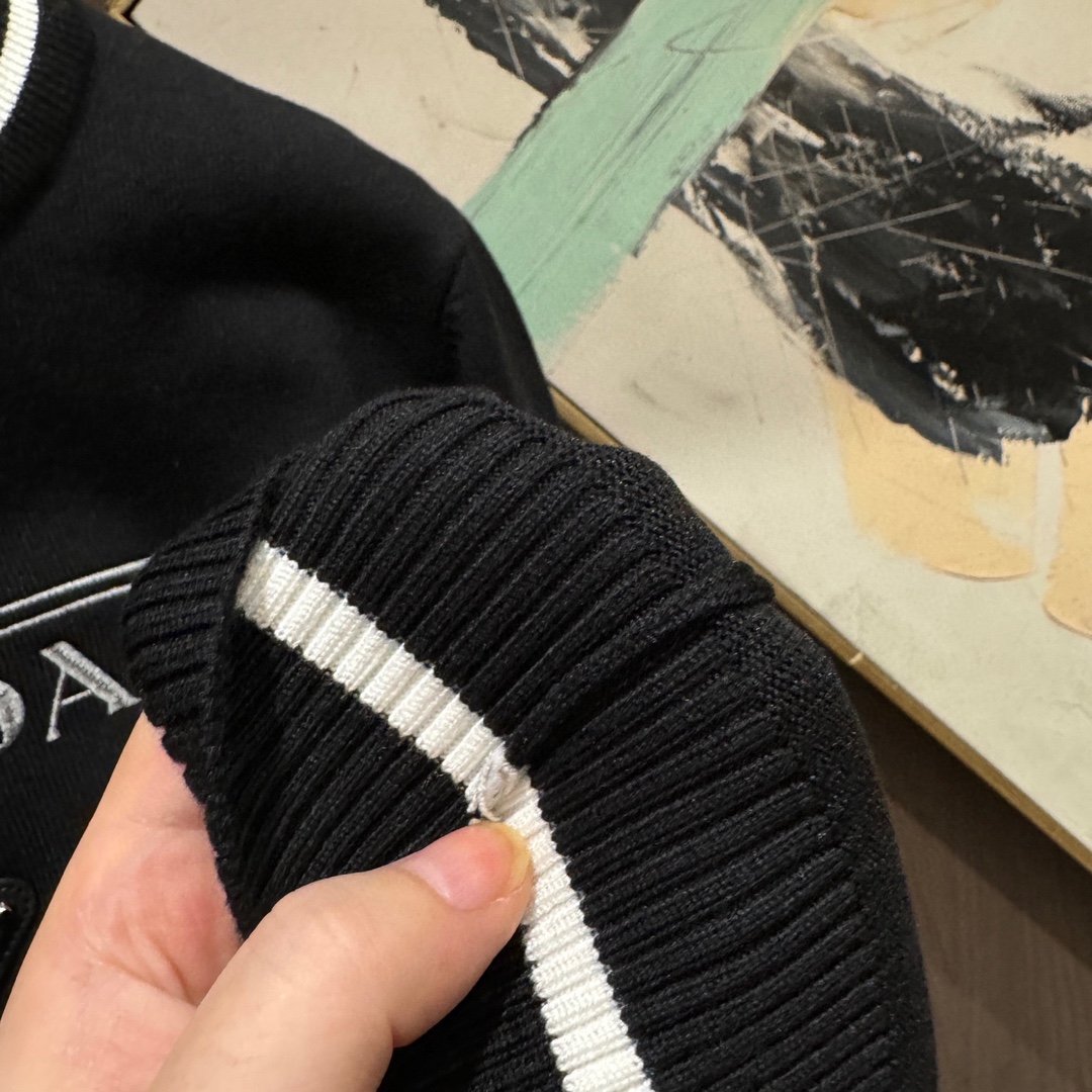 Prada Basic Clothing Wool M-l-xl