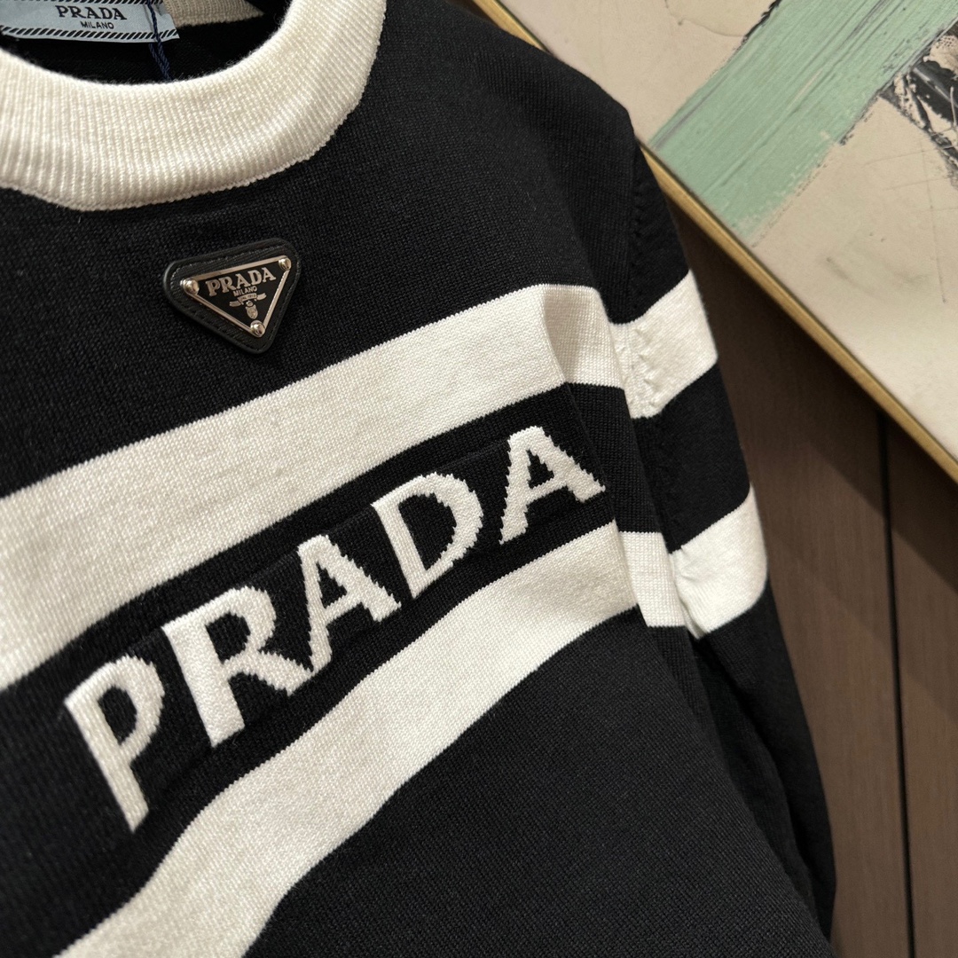 Prada Basic Clothing Wool M-l-xl