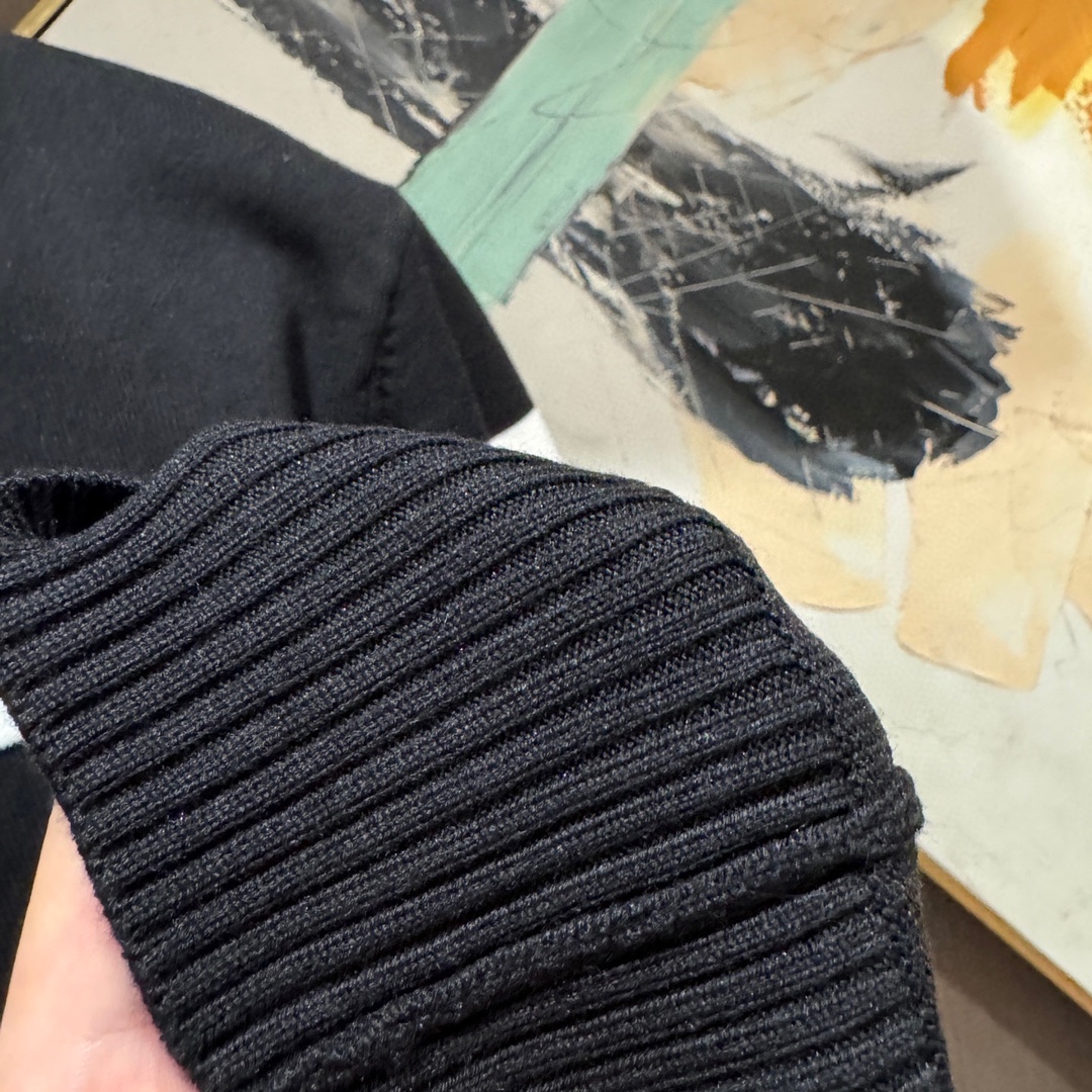 Prada Basic Clothing Wool M-l-xl