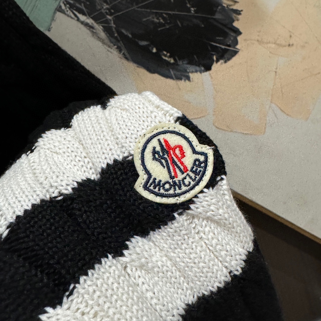 Moncler Basic Clothing Wool M-l-xl