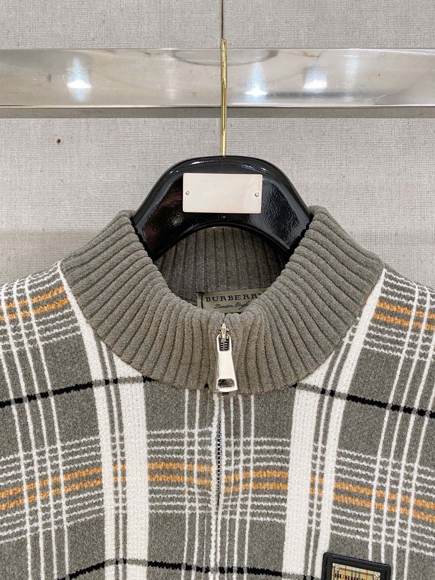 Burberry Basic Clothing Wool Printed M-l-xxxl