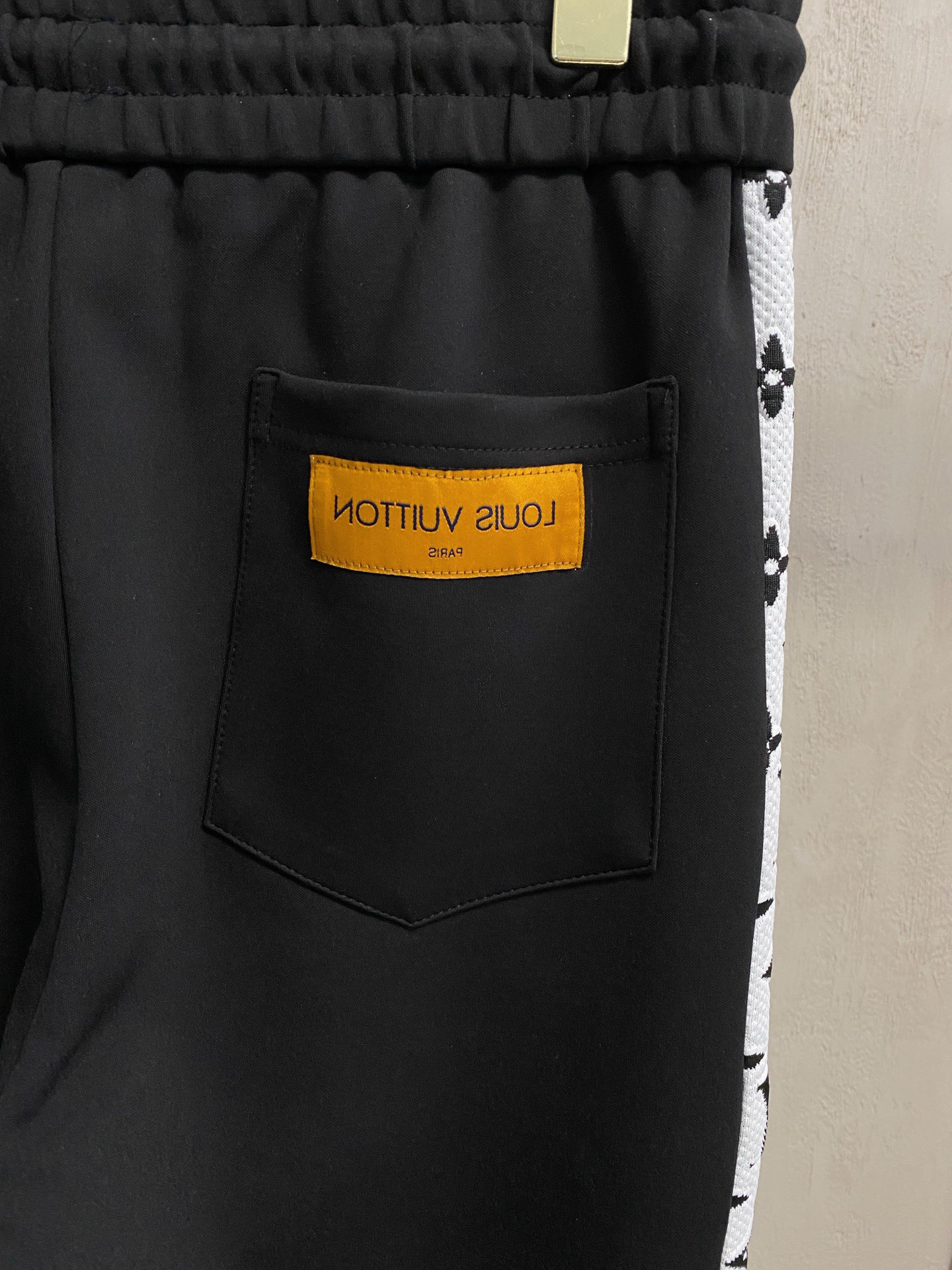 Louis Vuitton Basic Clothing M-l-xl