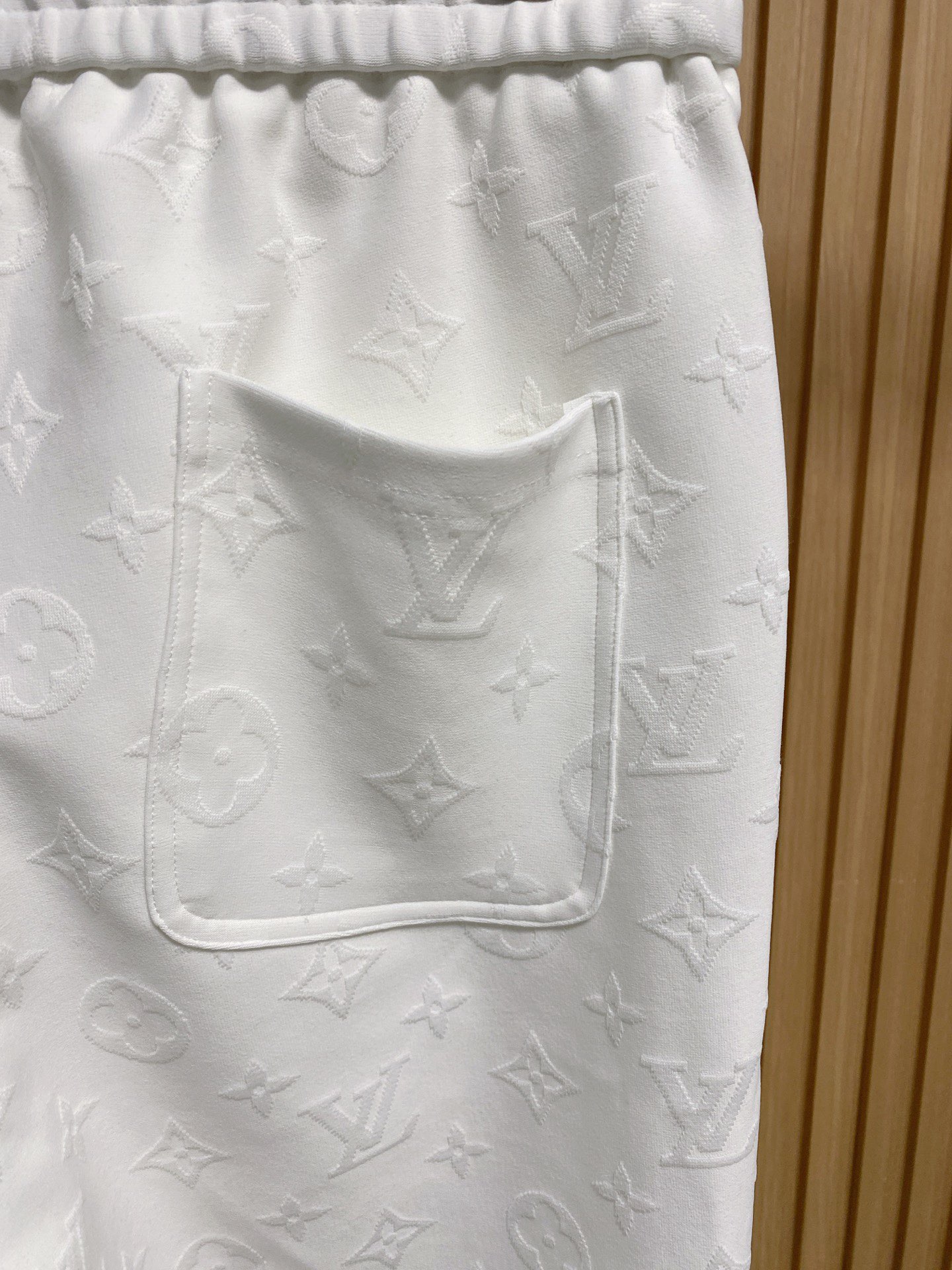 Louis Vuitton Basic Clothing M-l-xl