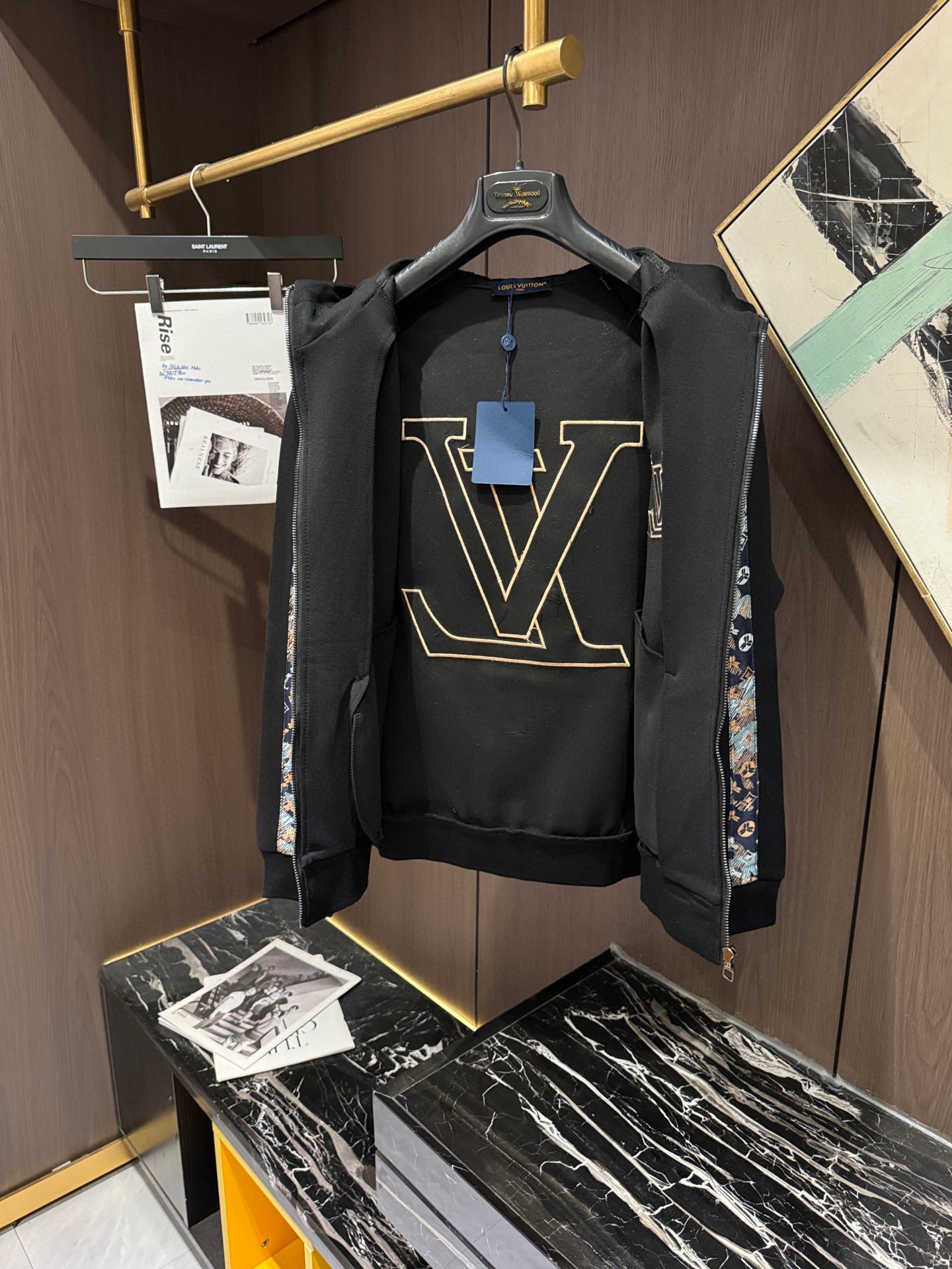 Louis Vuitton Basic Clothing M-l-xl