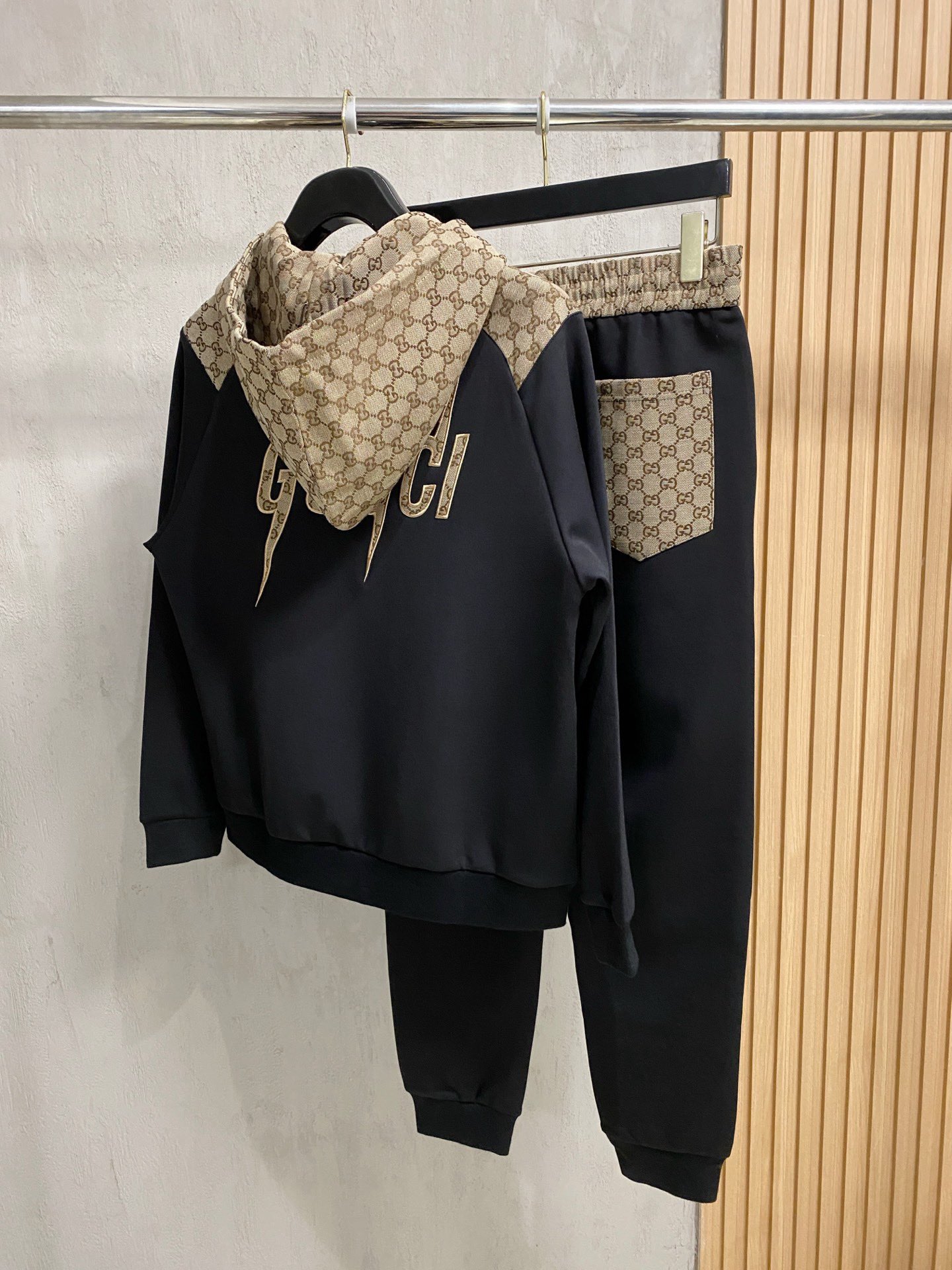 Gucci Basic Clothing M-xl