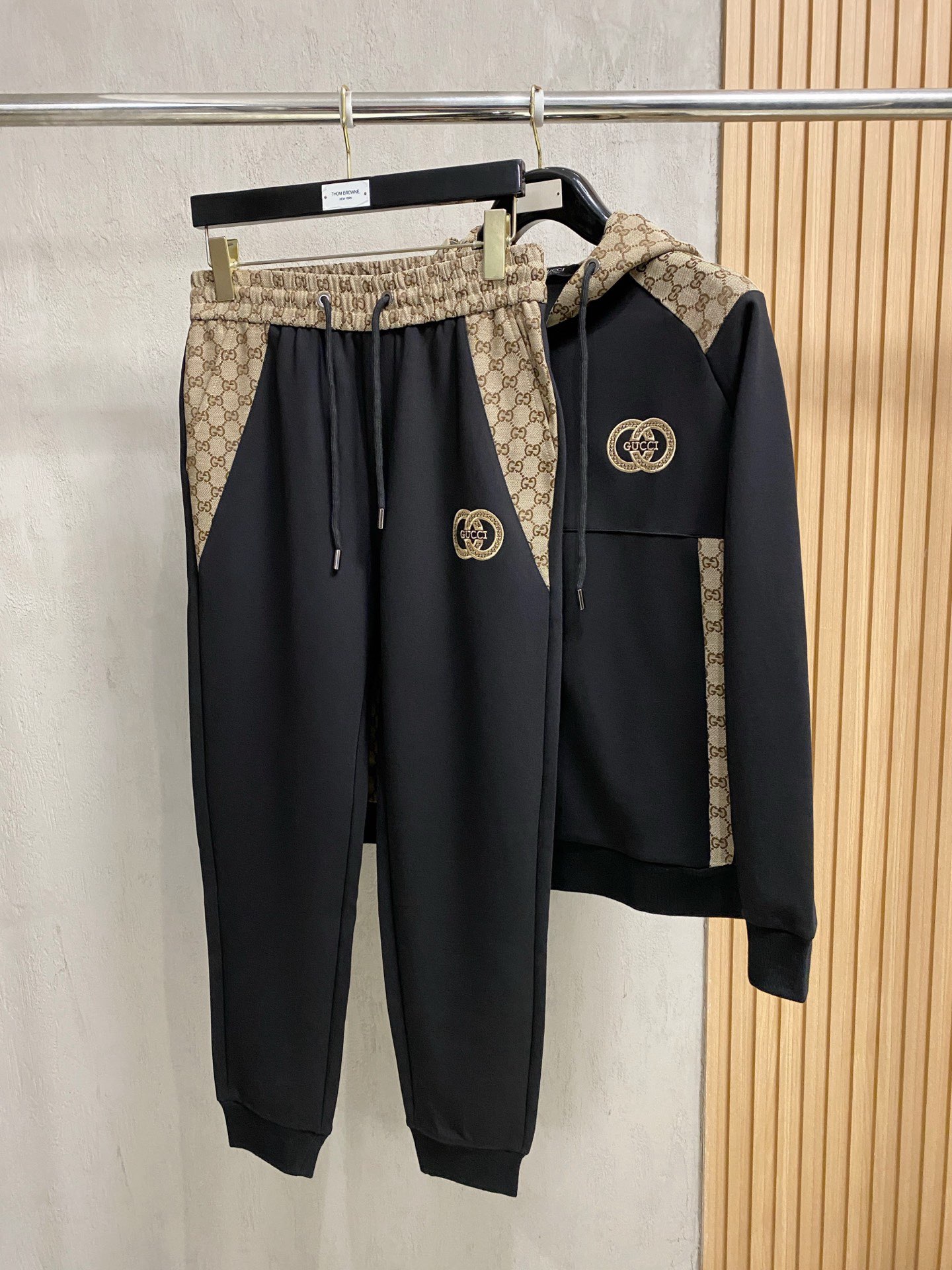 Gucci Basic Clothing M-xl