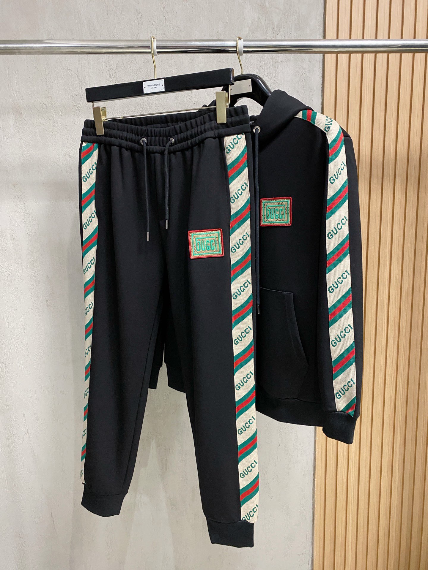 Gucci Basic Clothing M-xl