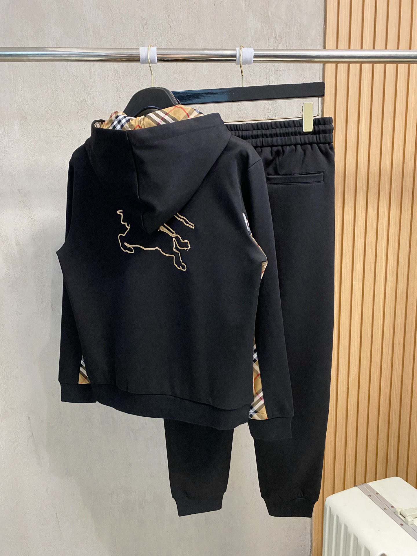 Burberry Basic Clothing M-xl