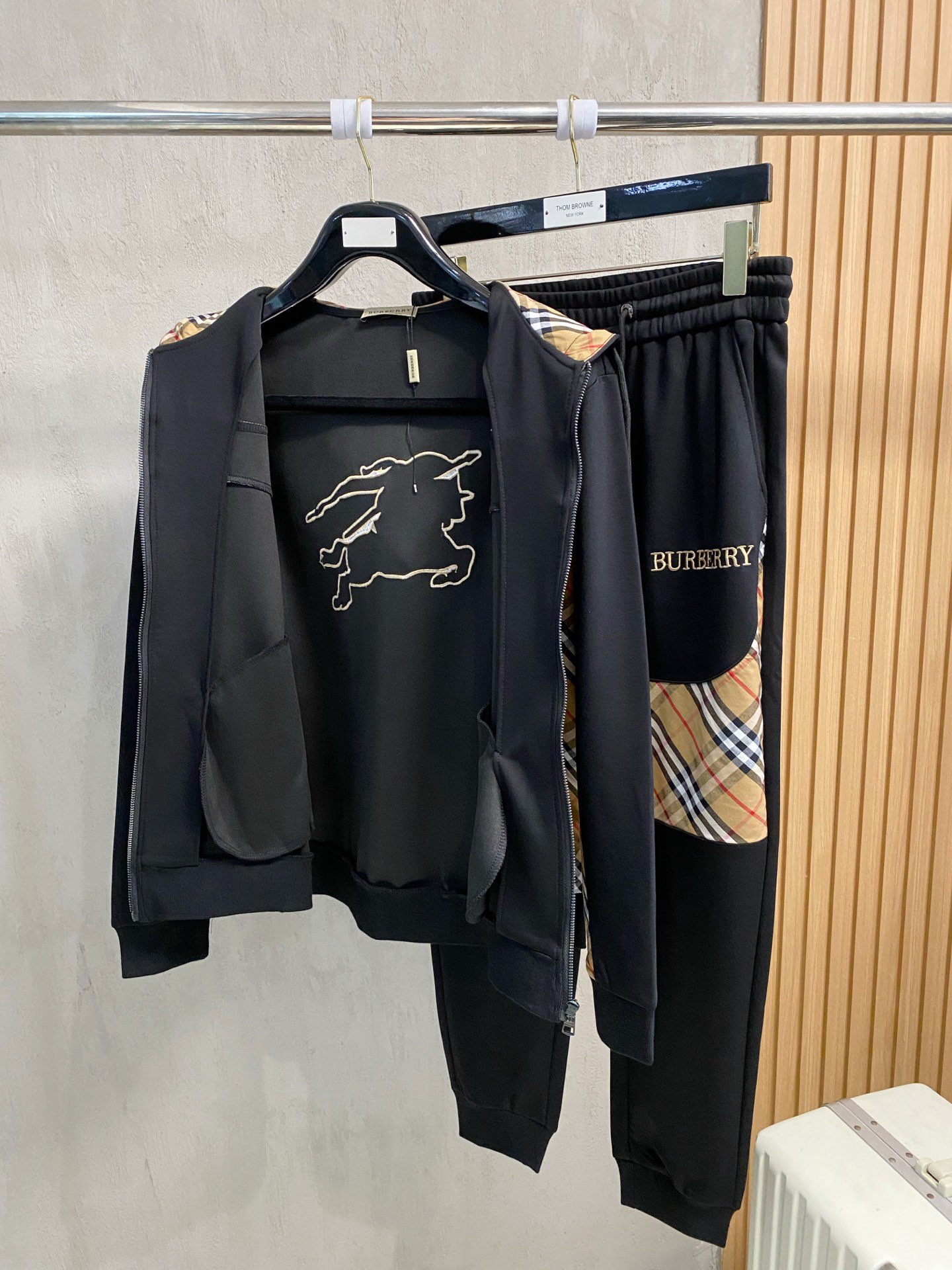 Burberry Basic Clothing M-xl