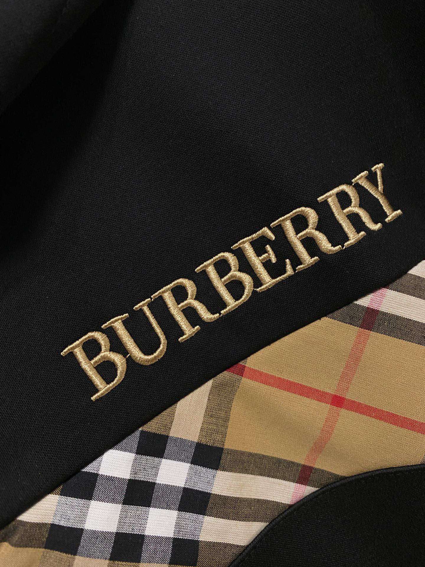 Burberry Basic Clothing M-xl