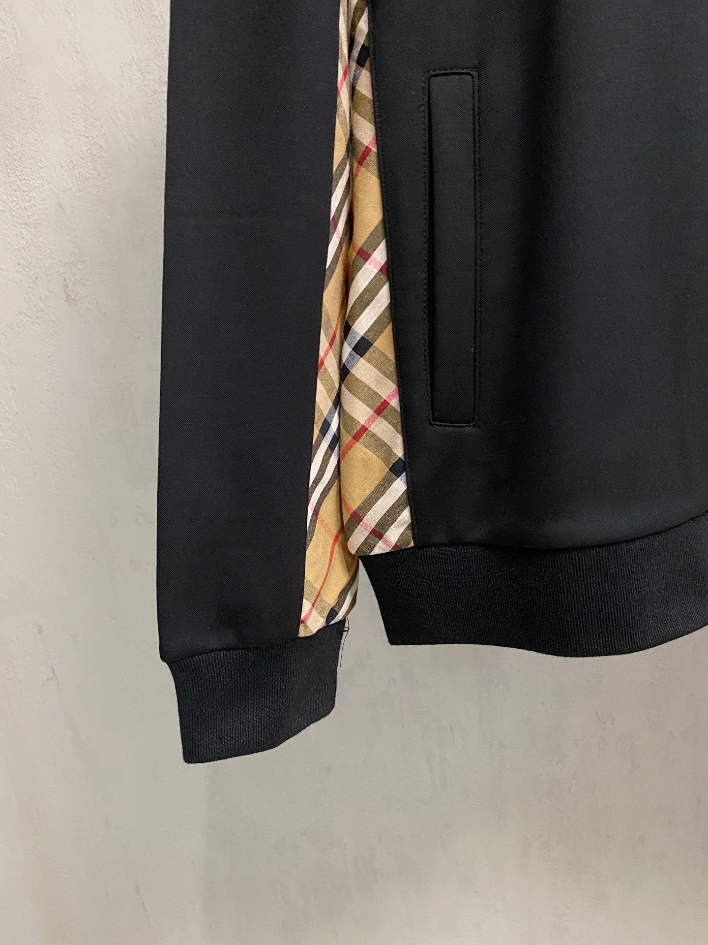 Burberry Basic Clothing M-xl