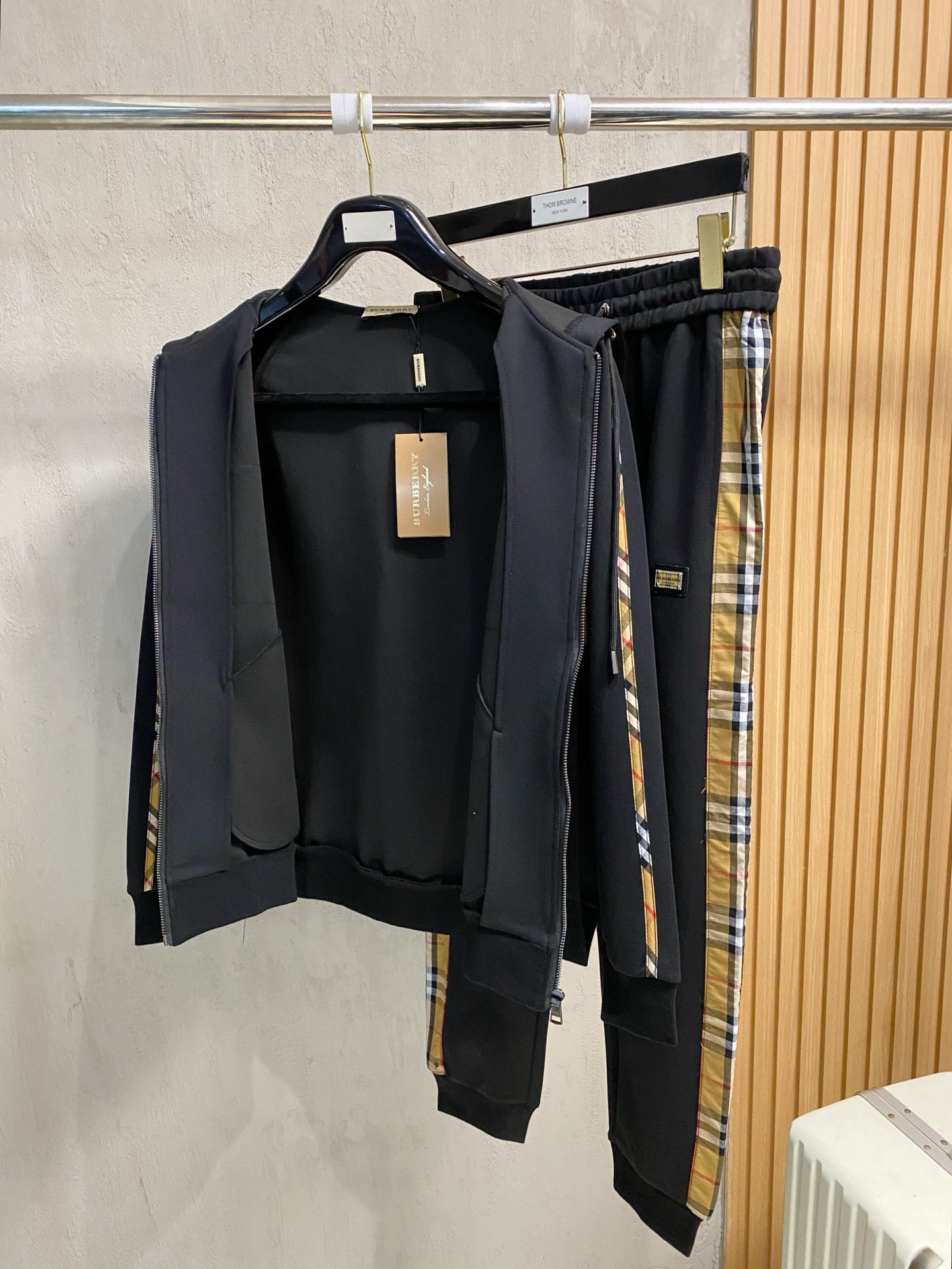 Burberry Basic Clothing M-xl