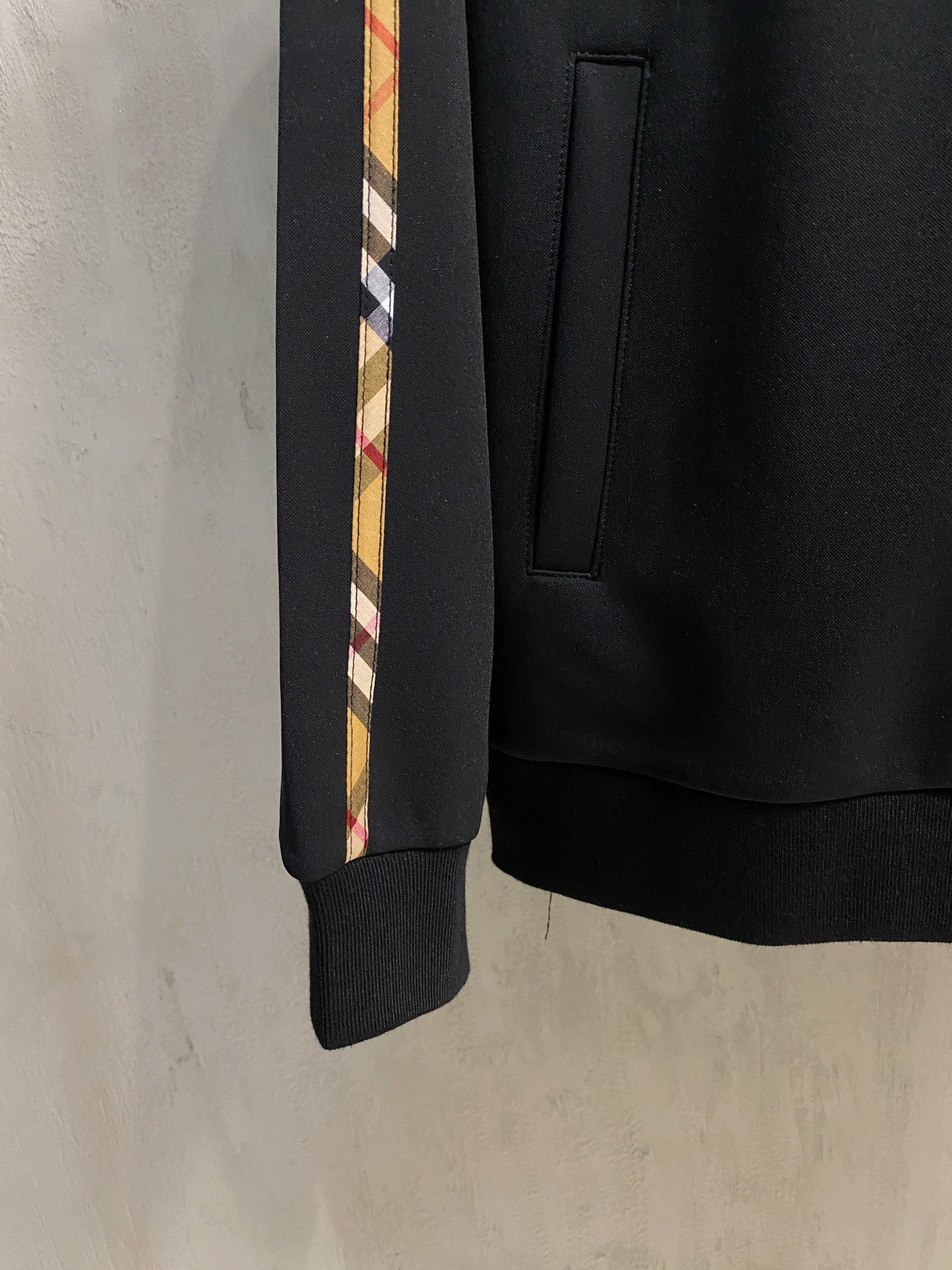 Burberry Basic Clothing M-xl