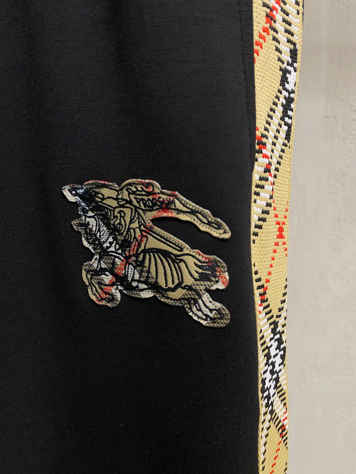 Burberry Basic Clothing M-xl