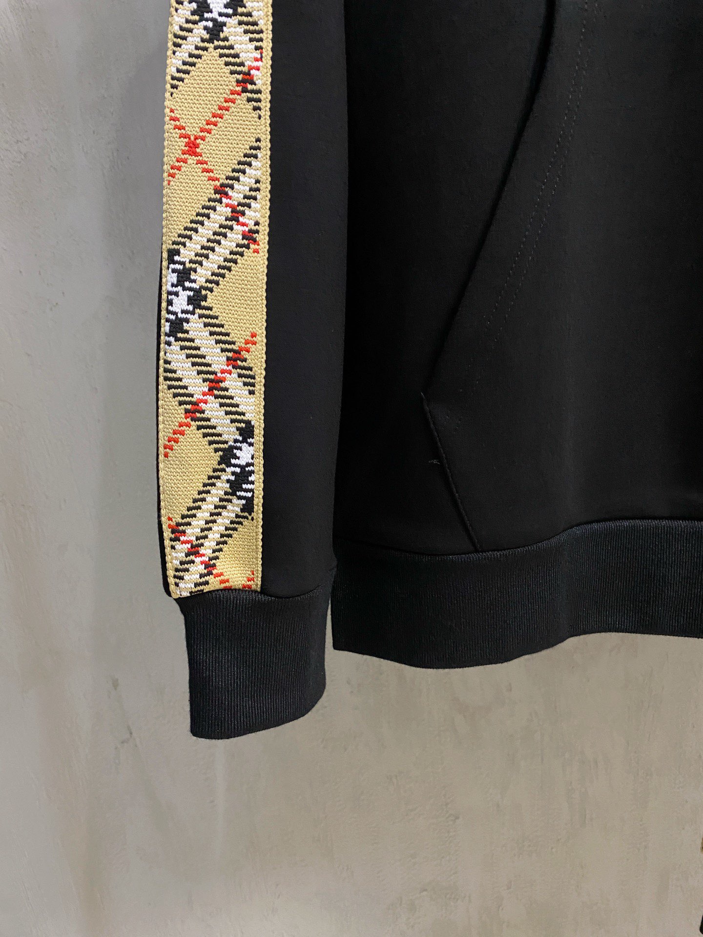 Burberry Basic Clothing M-xl