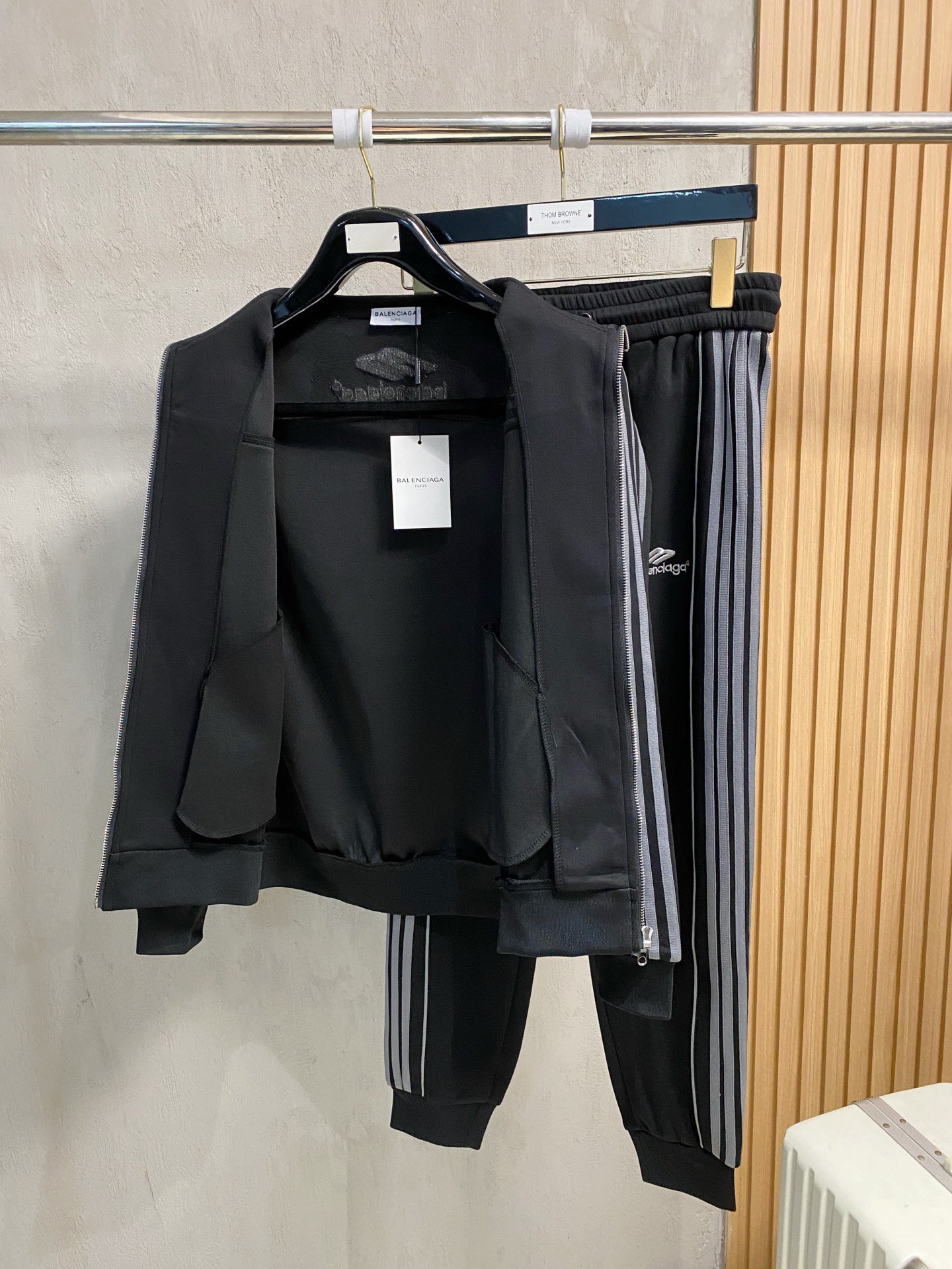 Balenciaga Basic Clothing M-xl