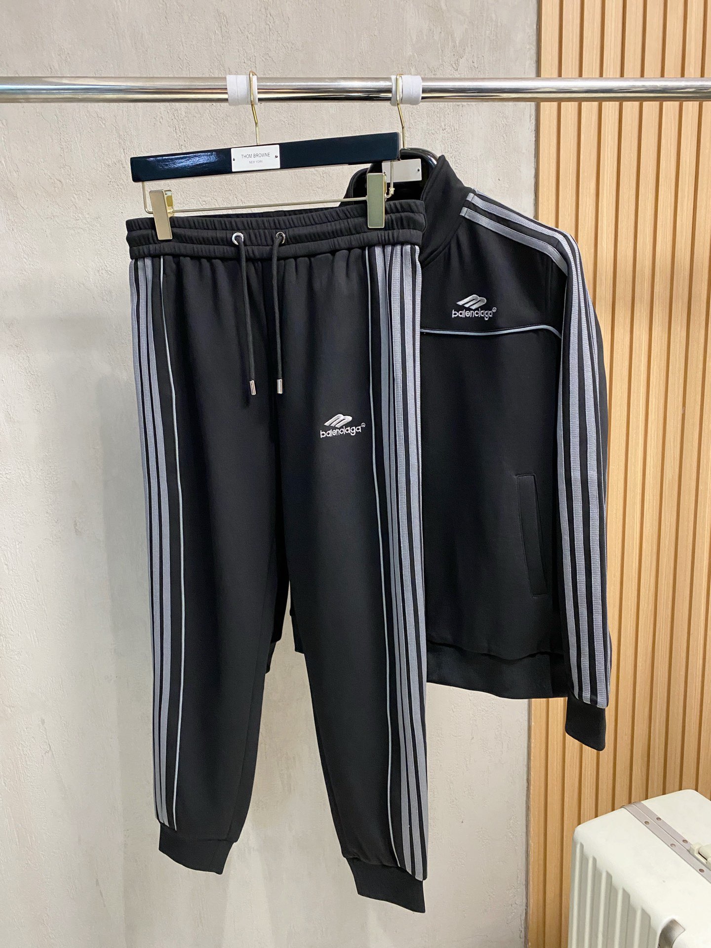 Balenciaga Basic Clothing M-xl