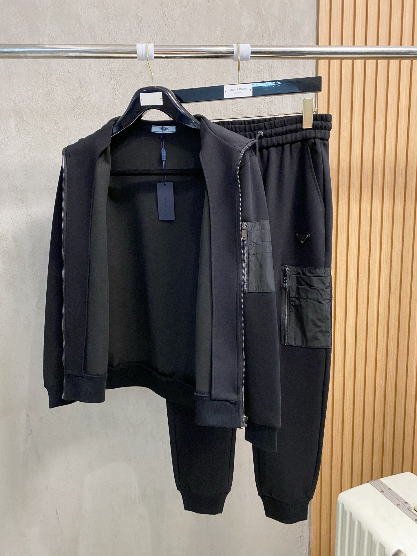 Prada Basic Clothing M-xl