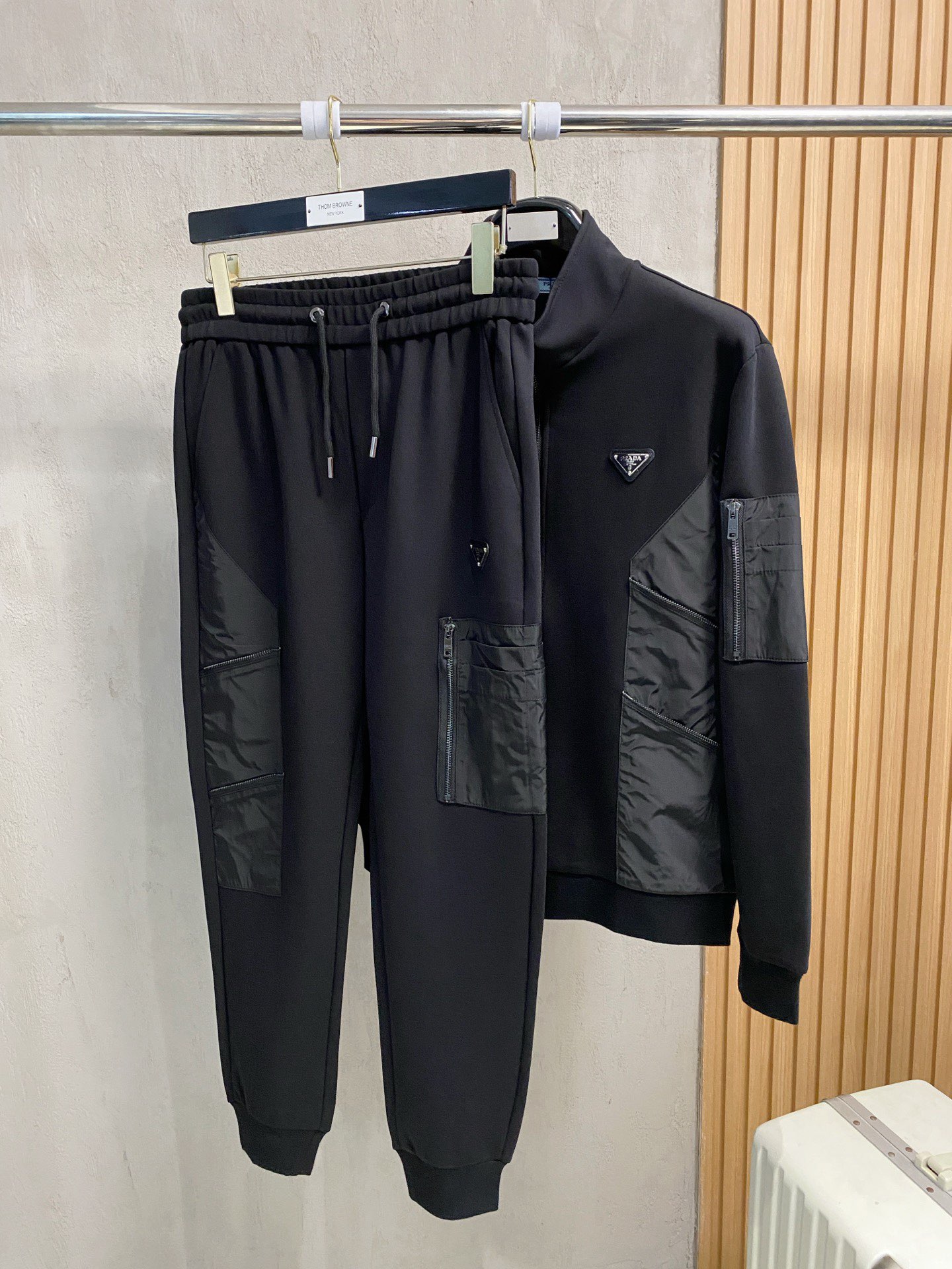 Prada Basic Clothing M-xl