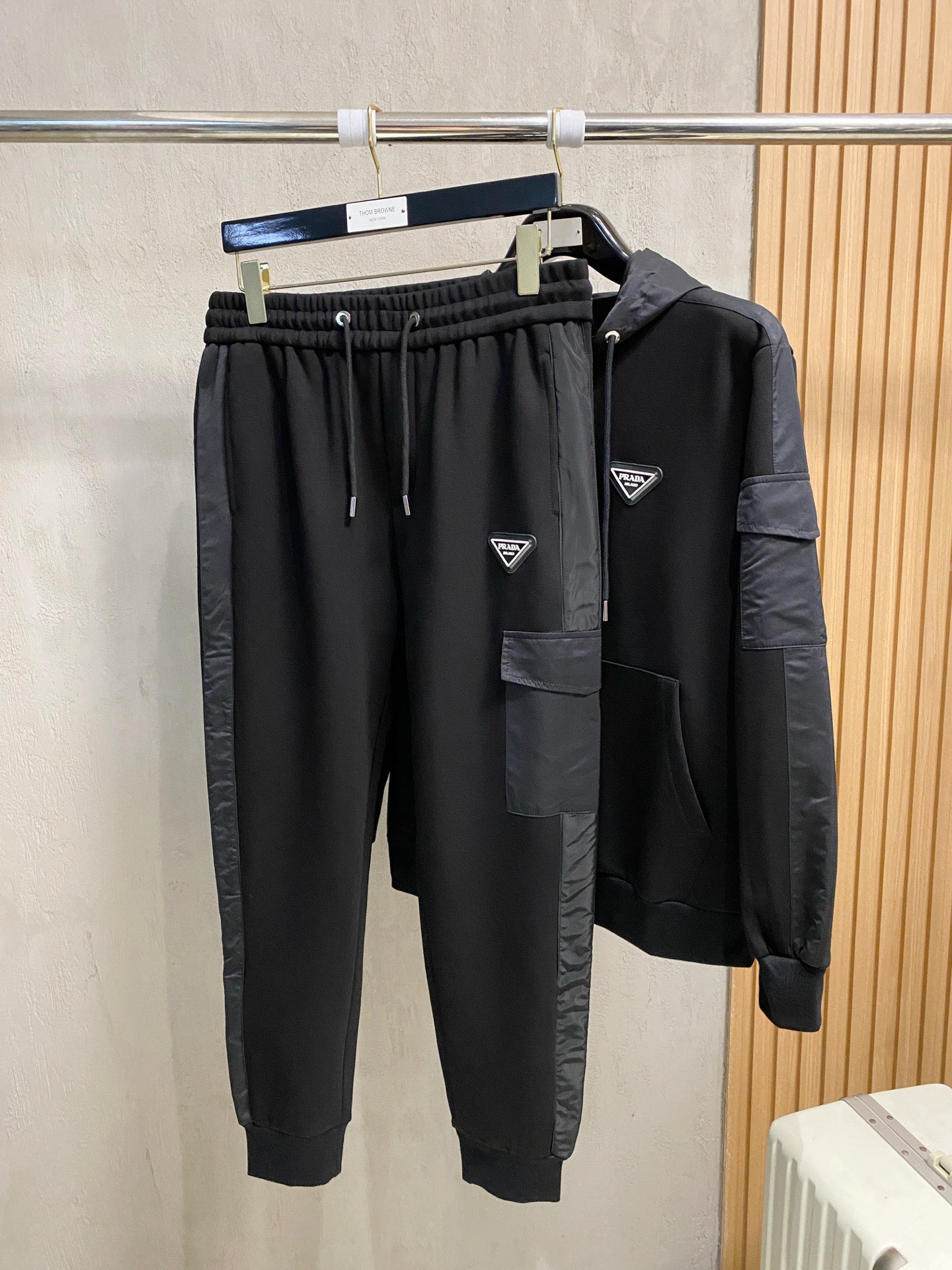 Prada Basic Clothing M-xl
