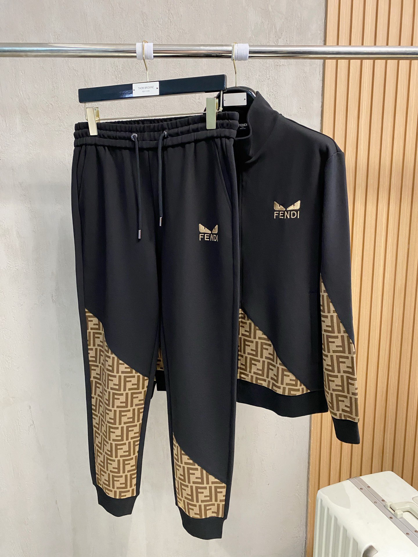 Fendi Basic Clothing M-xl