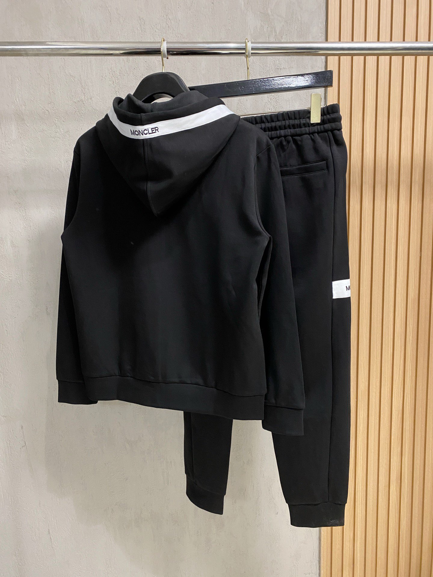 Moncler Basic Clothing M-l-xl