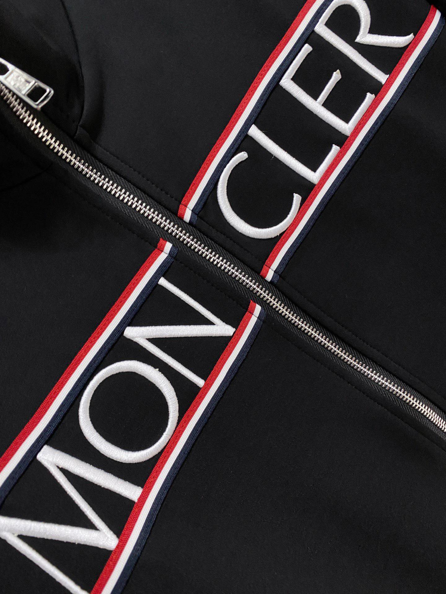 Moncler Basic Clothing M-l-xl