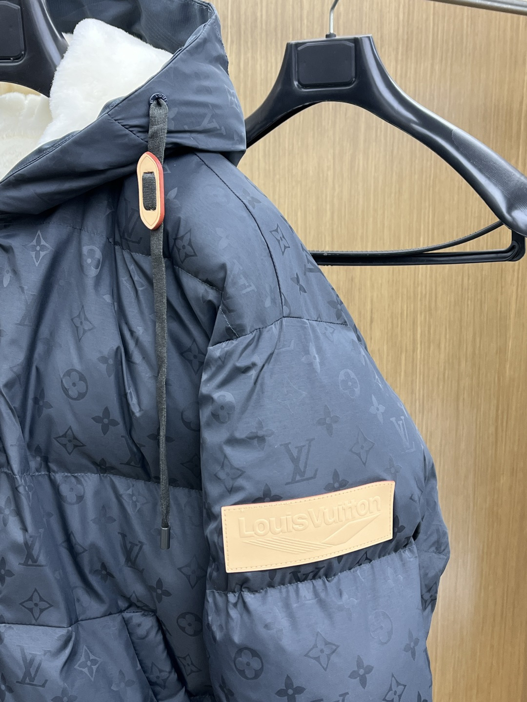 Louis Vuitton Down Jacket White Duck Down Hooded L