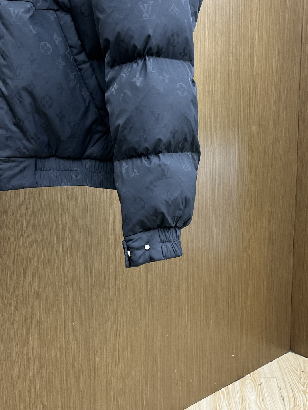 Louis Vuitton Down Jacket White Duck Down Hooded L
