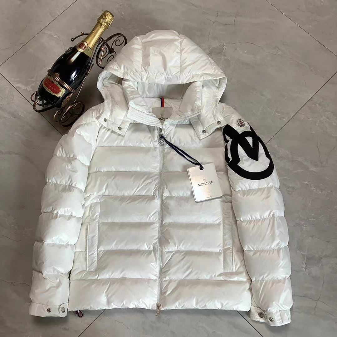 Moncler Down Jacket Black Hooded S-m-l