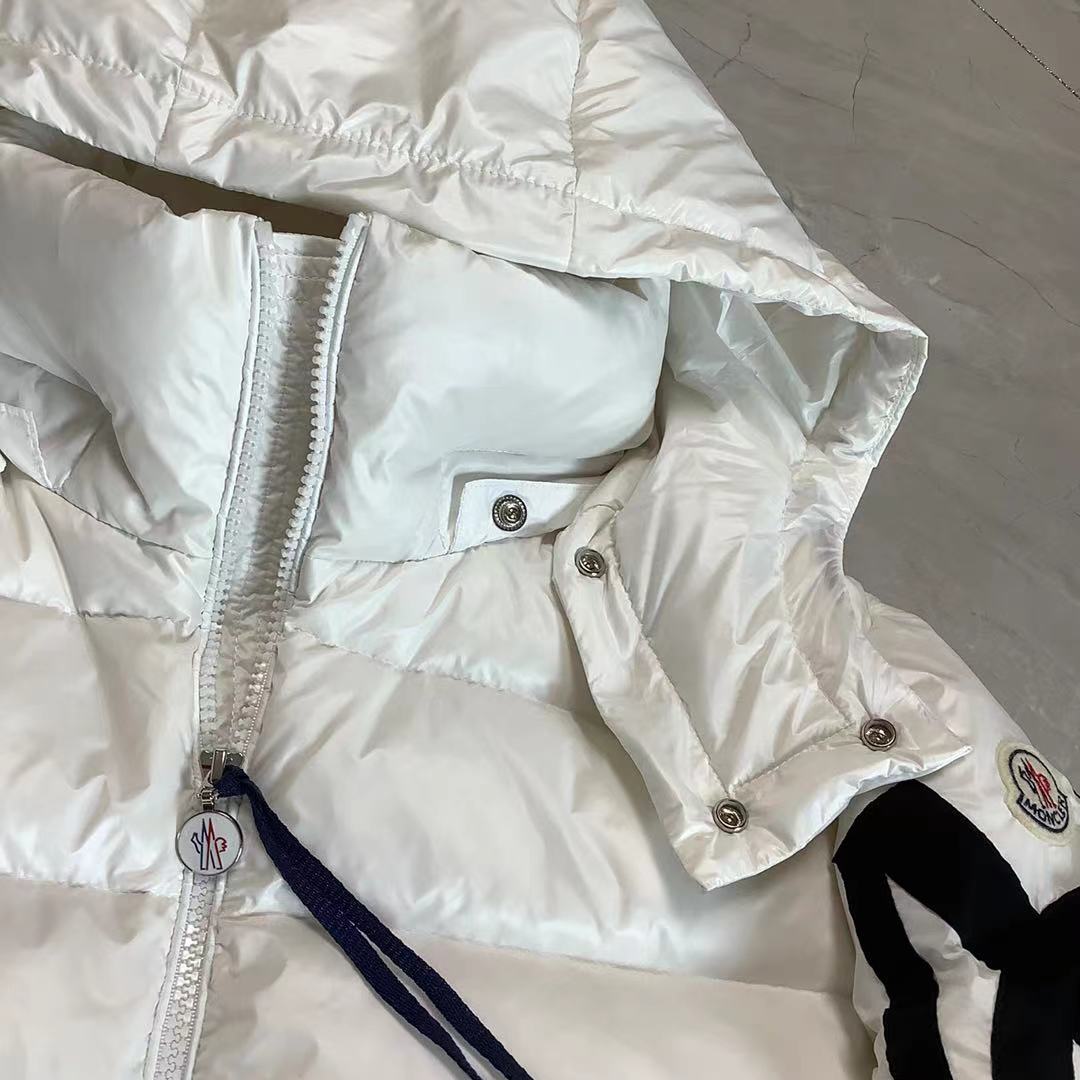 Moncler Down Jacket Black Hooded S-m-l