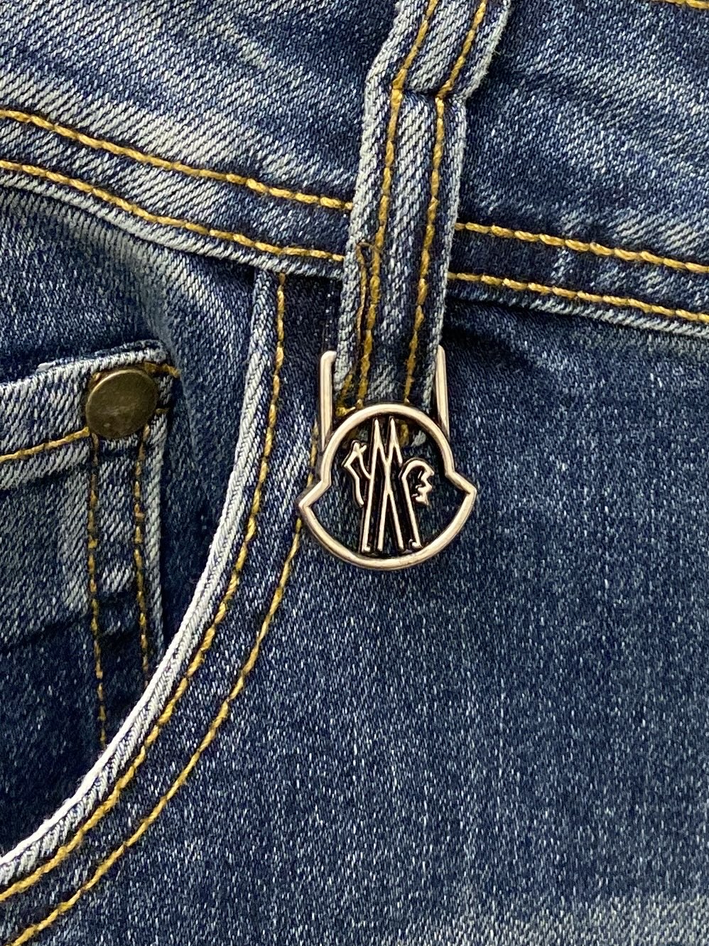 Moncler Jeans M-l