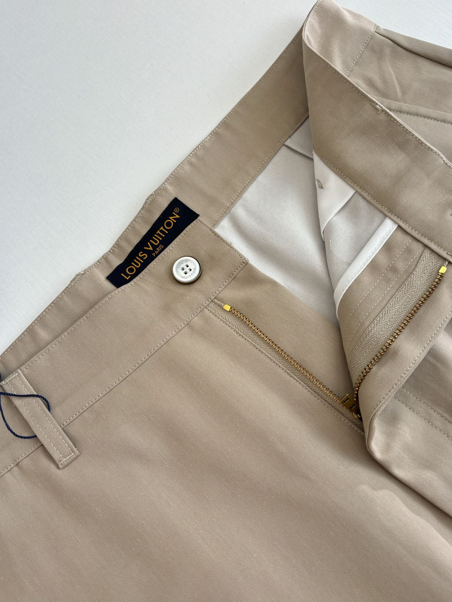 Louis Vuitton Basic Clothing S-m-l-xl