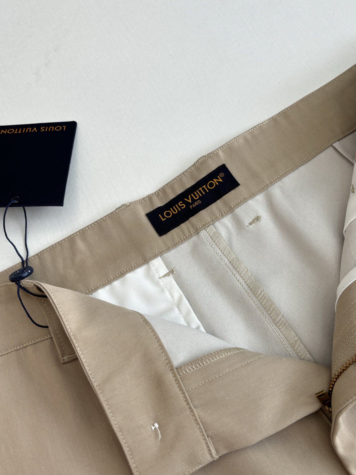 Louis Vuitton Basic Clothing S-m-l-xl
